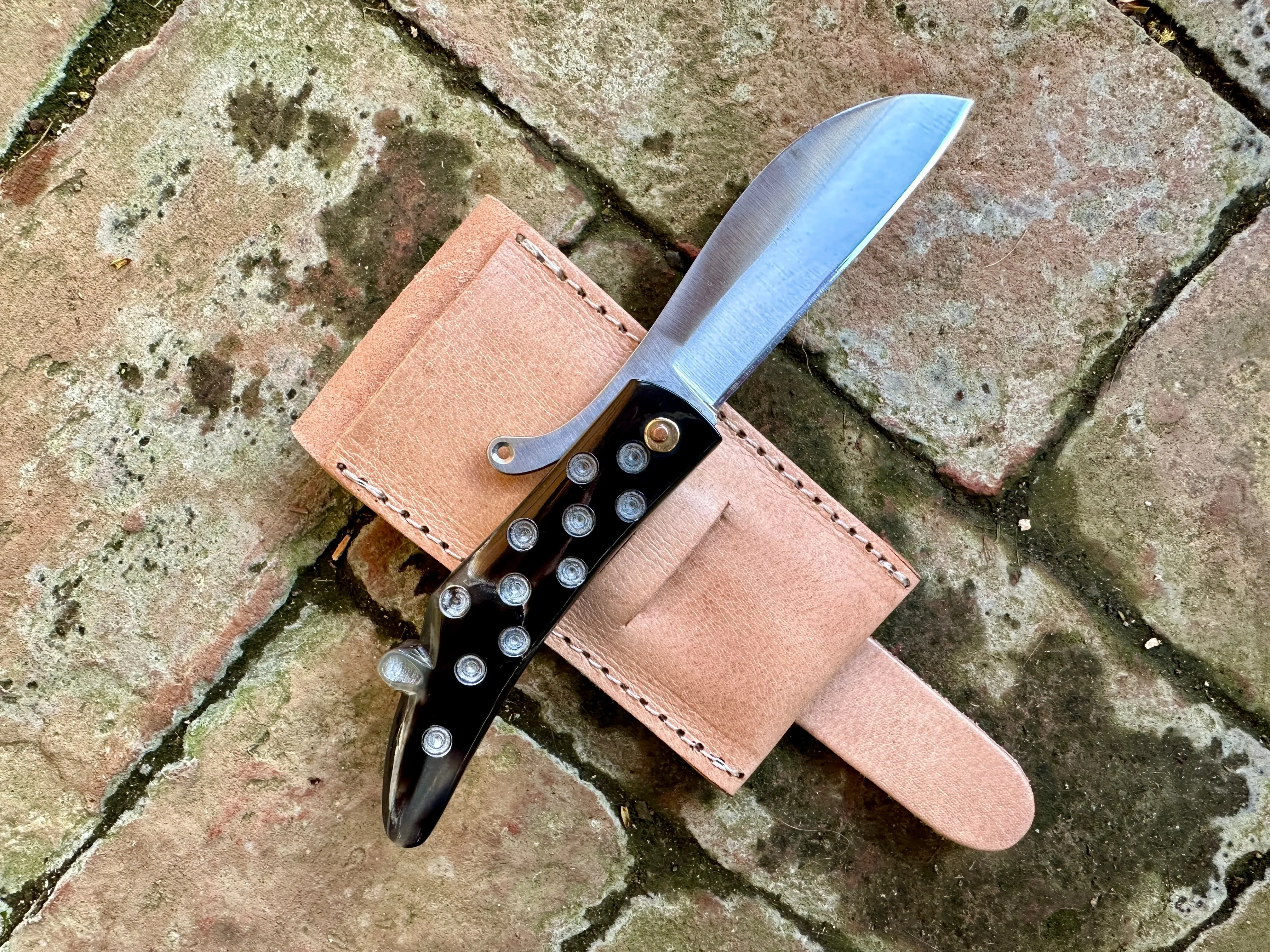 14thC-15thC Zoomorphic Folding Knife in horn or bone