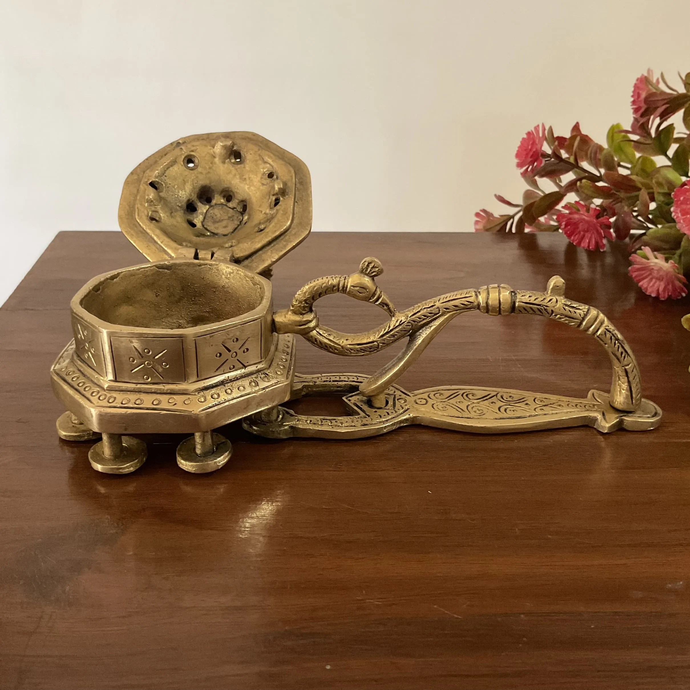 8 Inches Bird Brass Dhoop Dani With Handle, Incense Holder