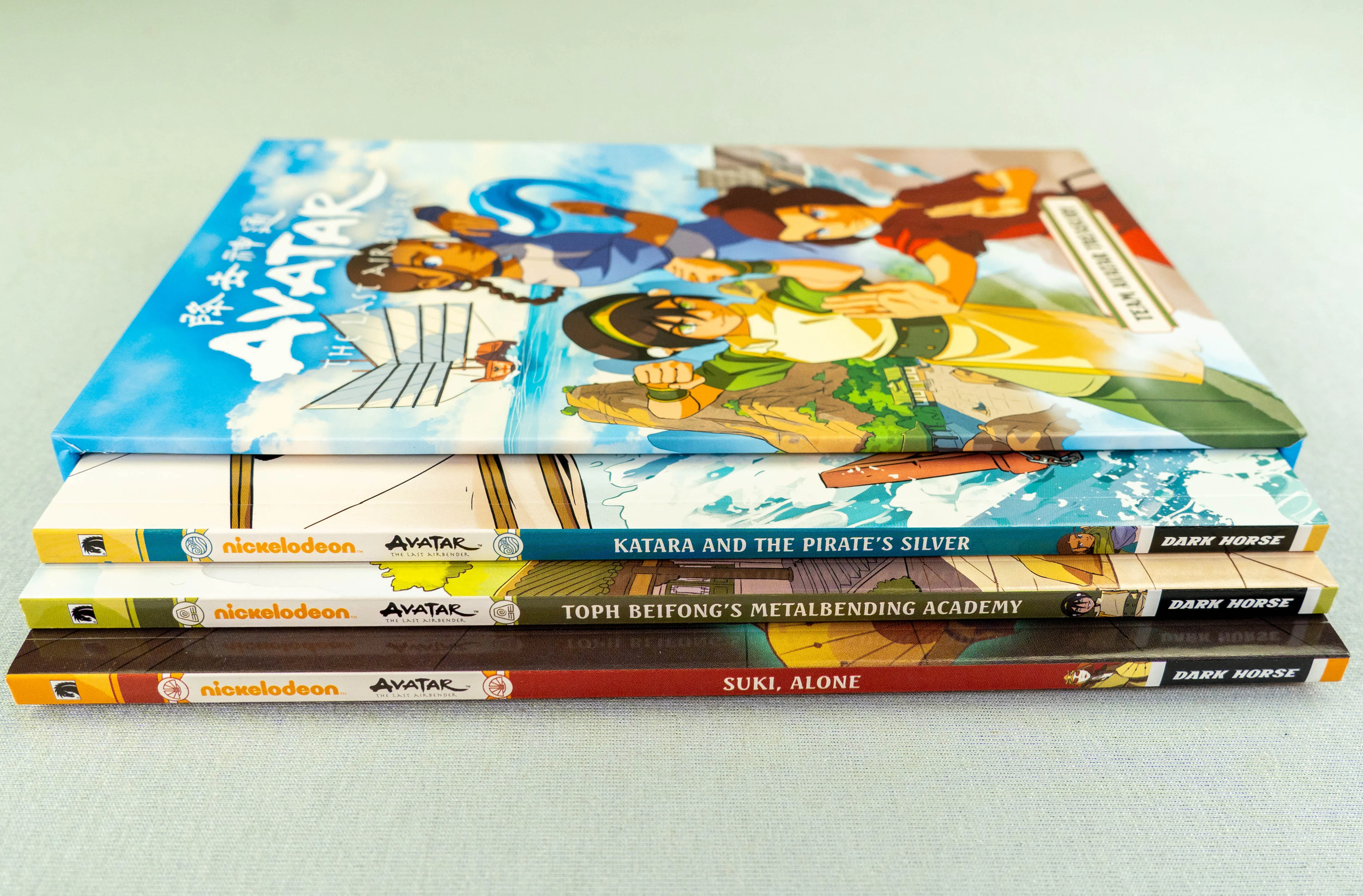 Avatar: The Last Airbender Team Treasury Boxed Set 3x Comics  Poster Dark Horse