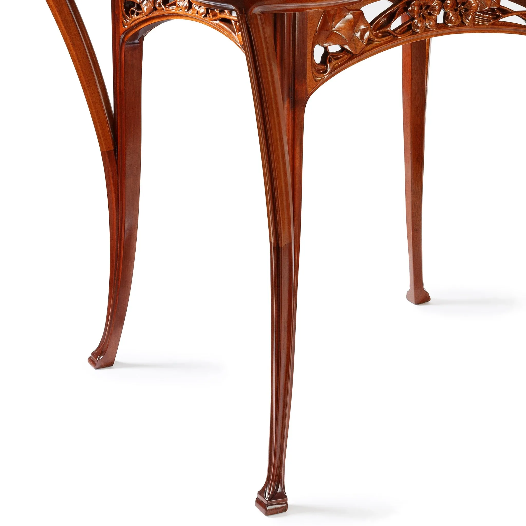 Camille Gauthier “Capucines” Games Table