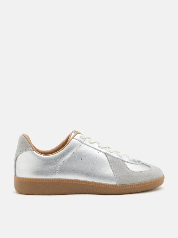 Caryn Lace Up Low Top Sneakers