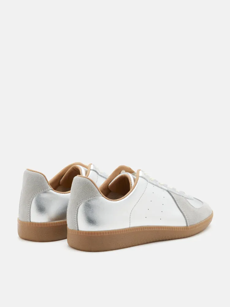 Caryn Lace Up Low Top Sneakers
