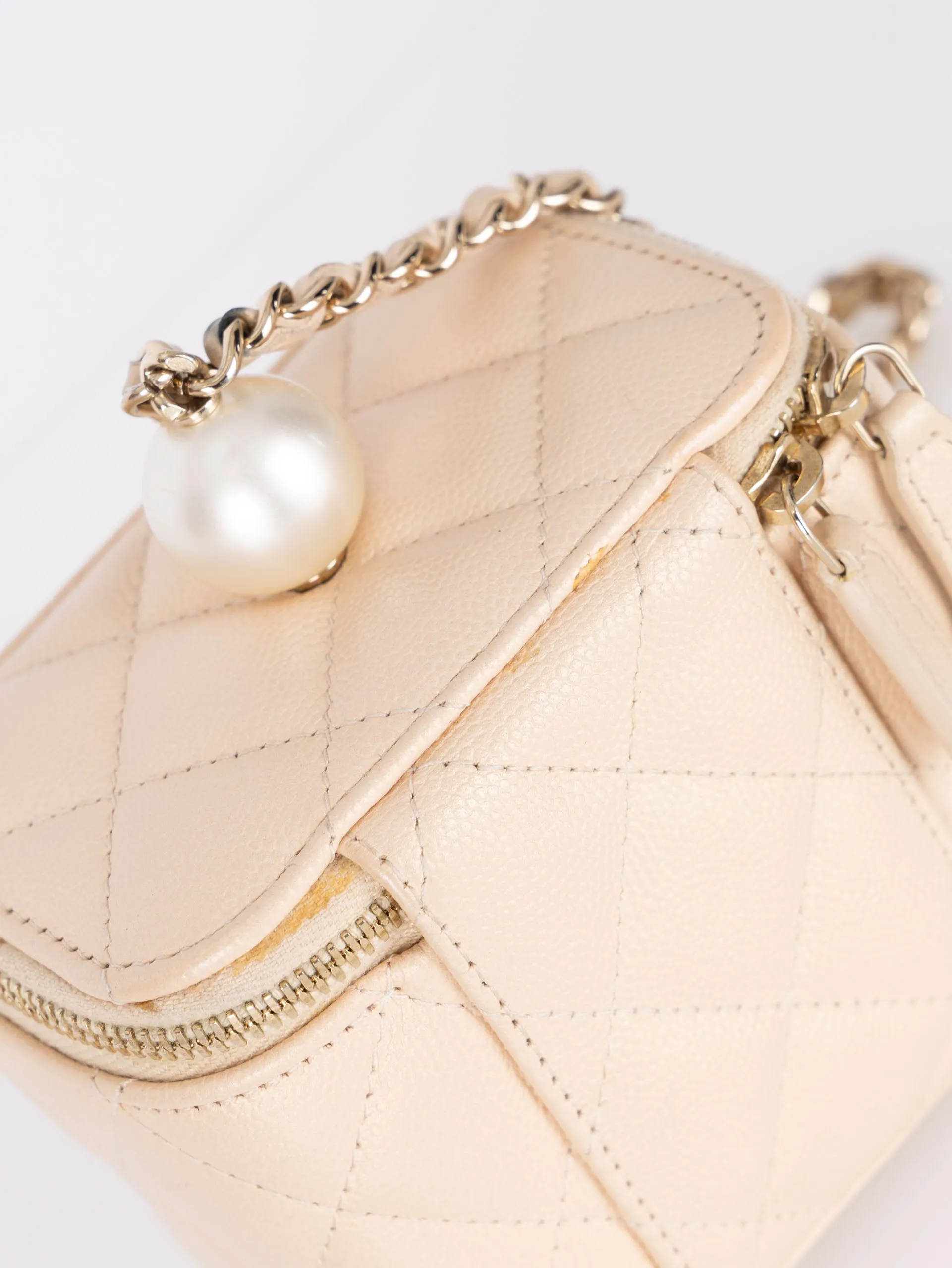 Chanel 2021 Caviar Iridescent Pearl Mini Vanity