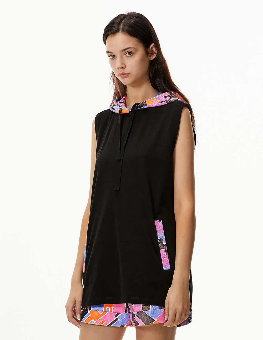 MARK FAST WOMEN PLEATED BELTED SHORT WITH ORANGE RED NEON PUZZLE PATTERN