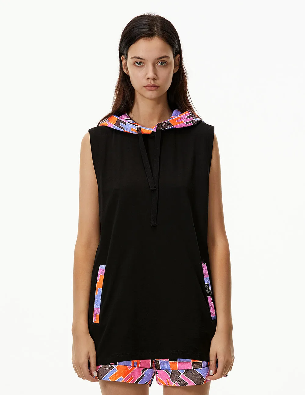 MARK FAST WOMEN PLEATED BELTED SHORT WITH ORANGE RED NEON PUZZLE PATTERN