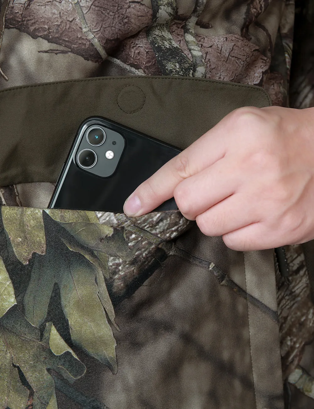 Men's Heated Hunting Vest - Camouflage, Mossy Oak® Country DNA (Apparel Only)